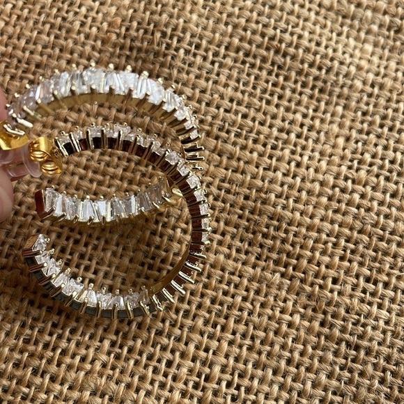 Loop Hoop 14K gold plated luxury big round C-shaped zircon earrings elegant - Picture 13 of 16